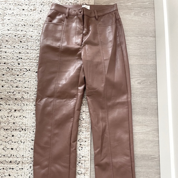 Aritzia Pant Size 4 - Picture 1 of 5